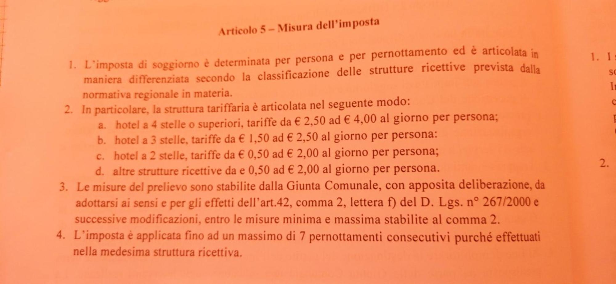 La Finestra Sul Lago, Appartamento In Pieno Centro Laveno Exteriör bild